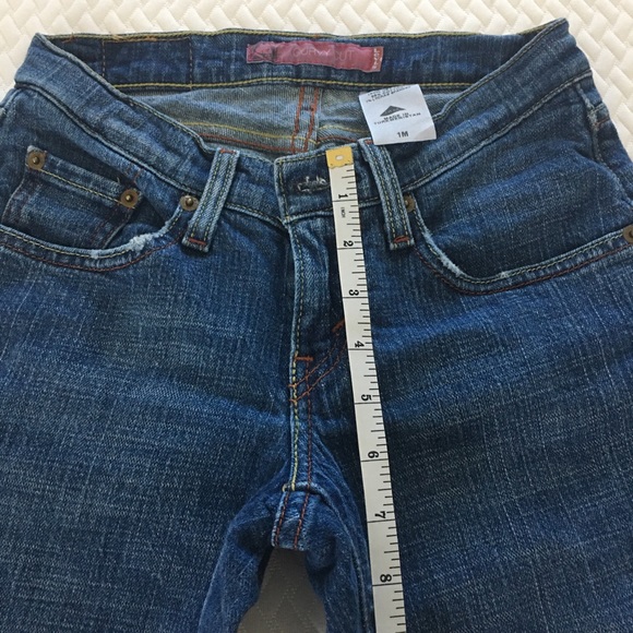 Levi’s Curvy Cut Jeans/ Pants Size: 1M - Picture 8 of 13